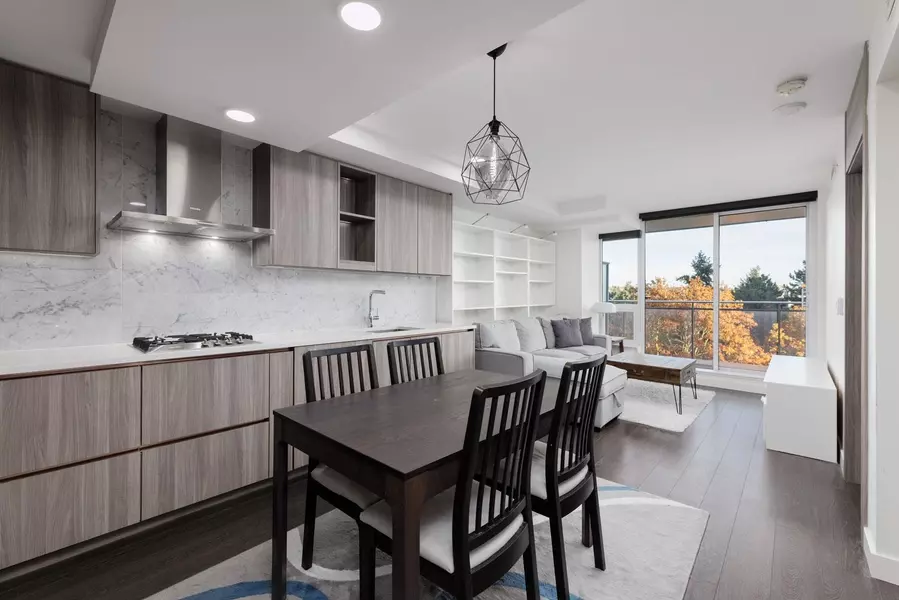 433 SW Marine DR #815, Vancouver, BC V5X 0H5