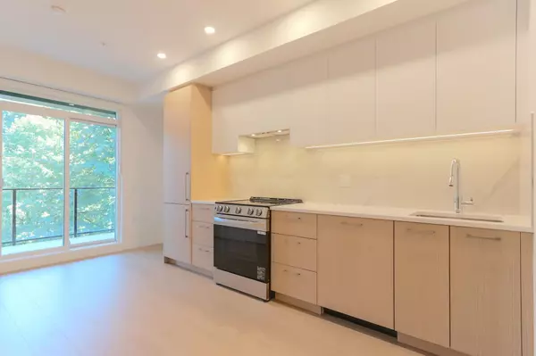 150 James RD #506, Port Moody, BC V3H 0N7