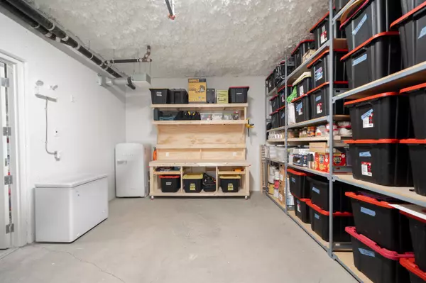 North Vancouver, BC V7M 1E3,650 E 2nd ST #228