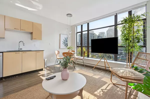 Vancouver, BC V6Z 1M5,1249 Granville ST #509