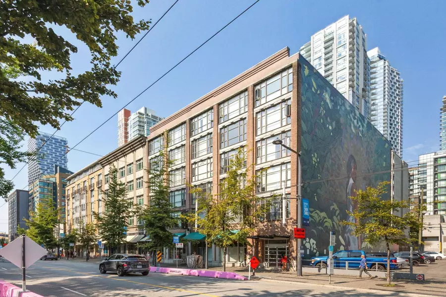 1249 Granville ST #509, Vancouver, BC V6Z 1M5
