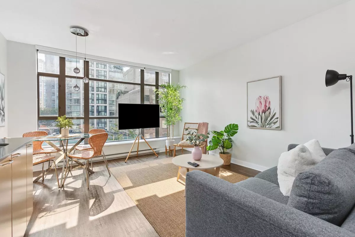 Vancouver, BC V6Z 1M5,1249 Granville ST #509