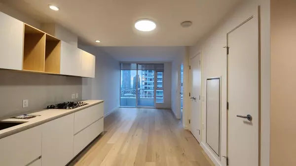 6000 Mckay AVE #1603, Burnaby, BC V5H 0K2