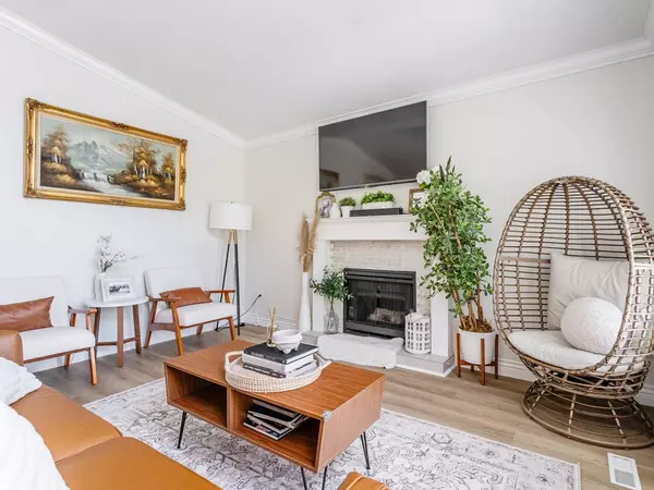 Port Coquitlam, BC V3B 1N3,1986 Fraser AVE