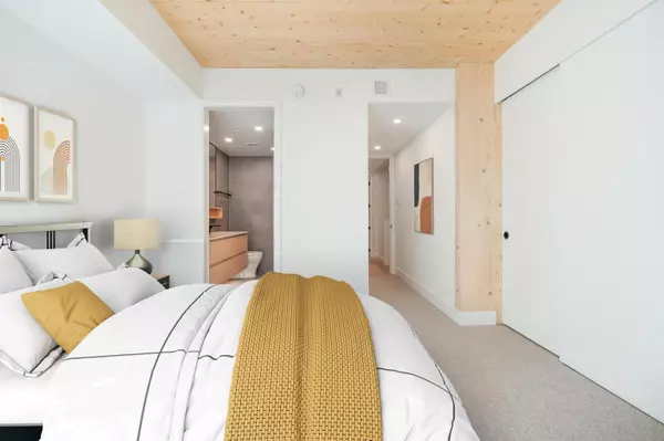 310 Salter ST #121 New Westminster, BC V3M 0N7