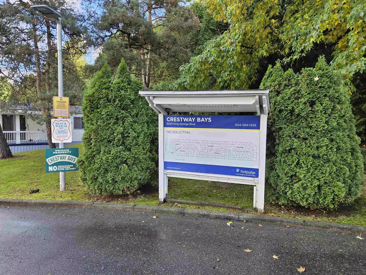 Surrey, BC V3W 6E1,8220 King George BLVD #60