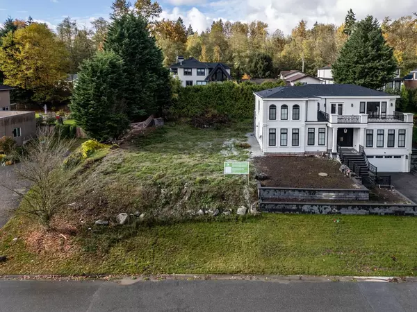 9269 163 ST #LT.2, Surrey, BC V4N 3C9