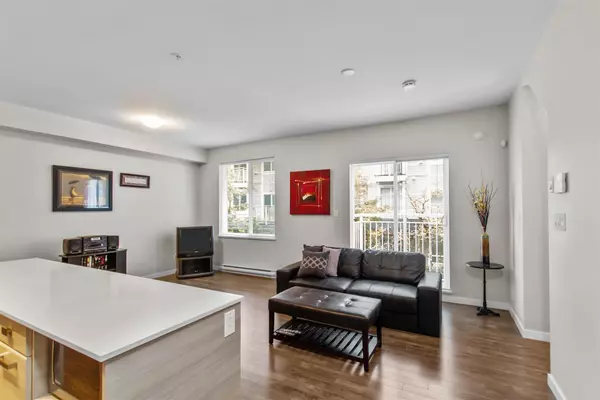 Burnaby, BC V5B 1S9,6965 Hastings ST #12