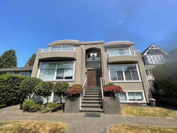 1337 Esquimalt AVE, West Vancouver, BC V7T 1K5