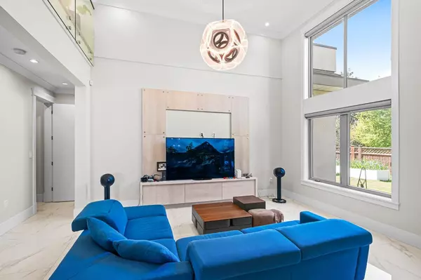 Richmond, BC V7C 4G3,7860 Thormanby CRES