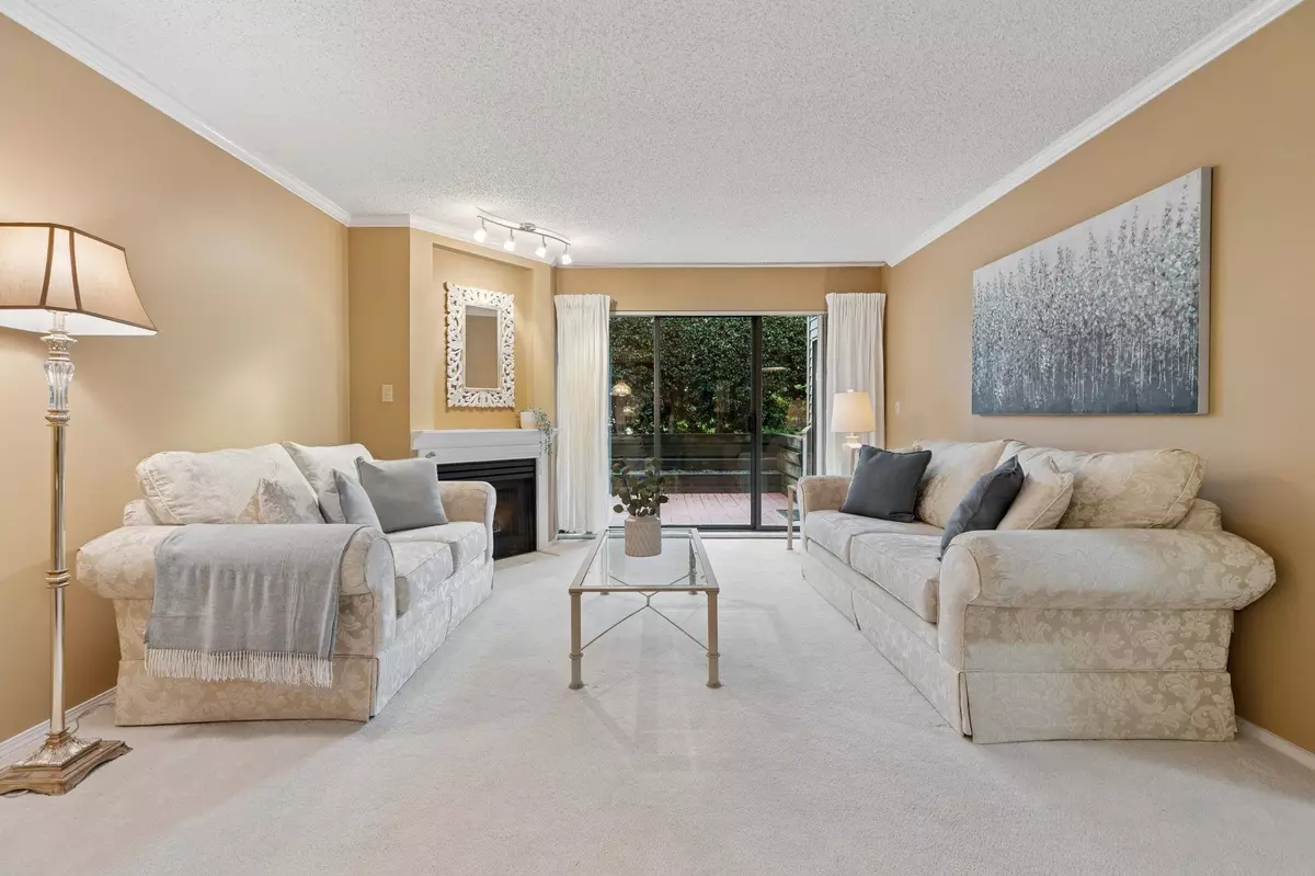 Coquitlam, BC V3B 7H9,2959 Glen DR #114