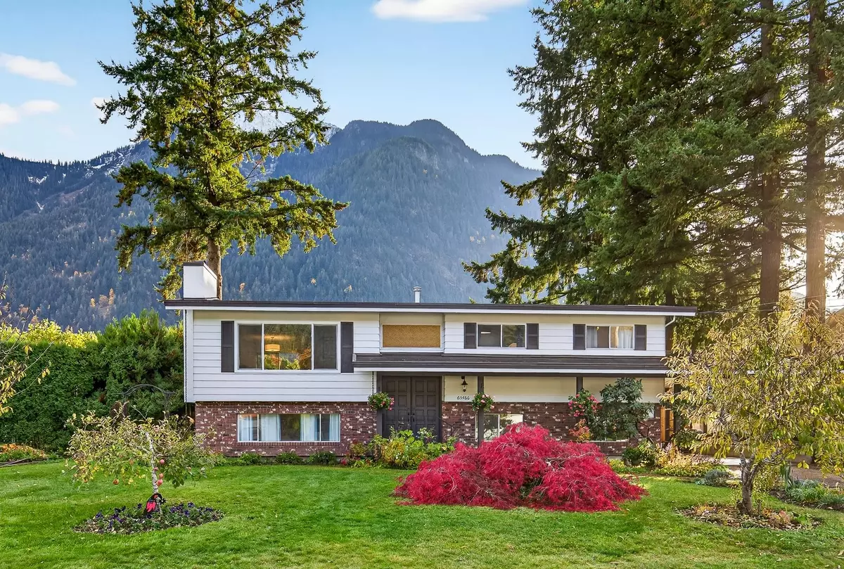 Hope, BC V0X 1L1,65466 Skylark DR