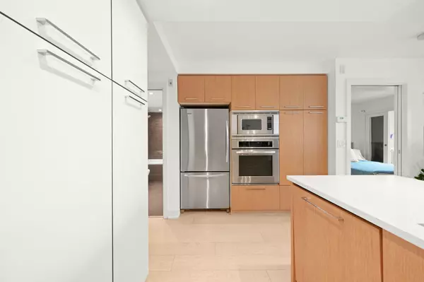 Vancouver, BC V6J 0B8,2008 Pine ST #425