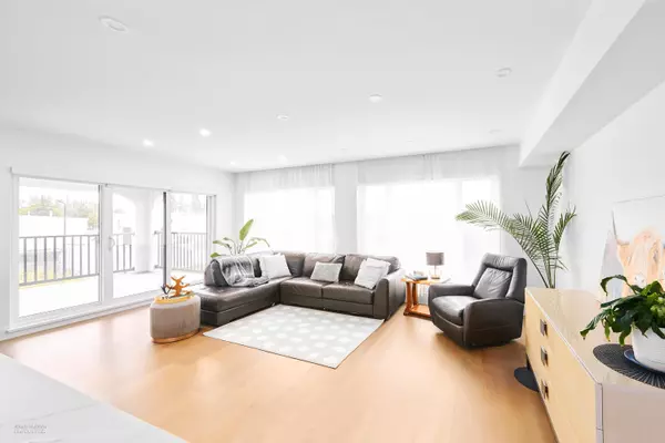 Maple Ridge, BC V4R 2T7,23962 120b AVE