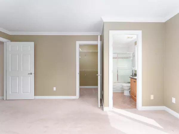 Burnaby, BC V5E 1L4,7474 Elwell ST