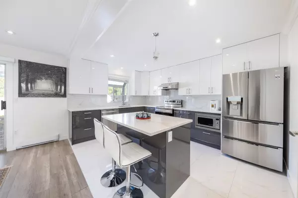 Richmond, BC V6Y 3C5,9331 Mcburney DR