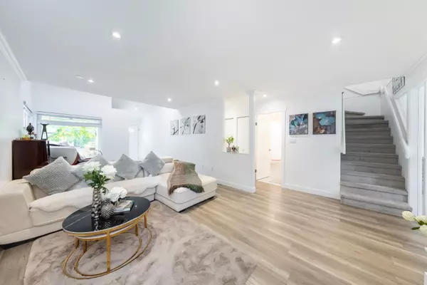 Richmond, BC V6Y 3C5,9331 Mcburney DR