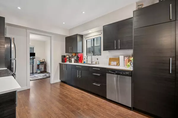 Surrey, BC V3S 6G6,6103 172b ST