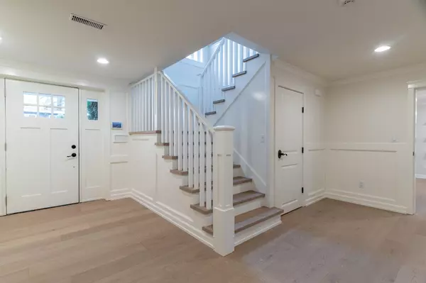 Port Coquitlam, BC V3B 2Y9,3653 St. Thomas ST