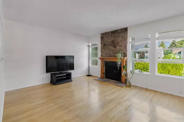 Coquitlam, BC V3B 5Y1,3184 Sechelt DR