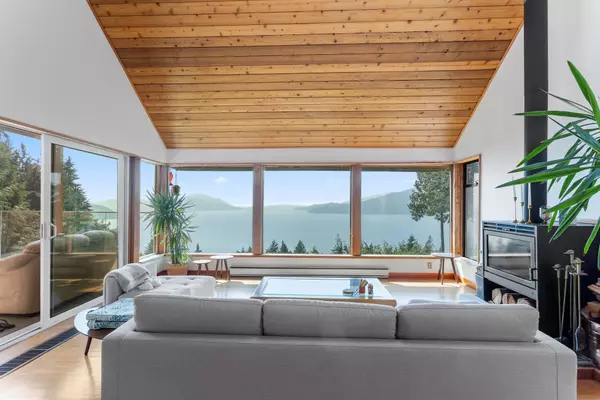 Lions Bay, BC V0N 2E0,270 Mountain DR