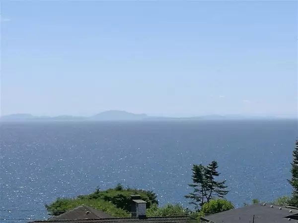 Surrey, BC V4A 1C5,13567 13a AVE