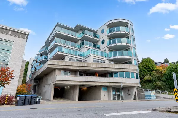 14955 Victoria AVE #201, Surrey, BC V4B 1G2
