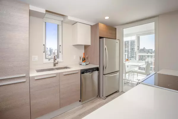 1323 Homer ST #1503 Vancouver, BC V6B 5T1