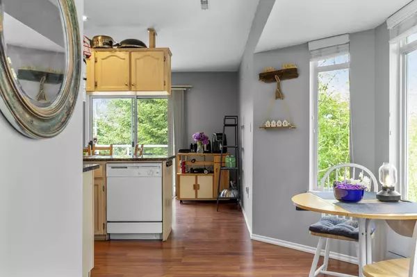 Mission, BC V2V 4X7,32361 Mcrae AVE #50