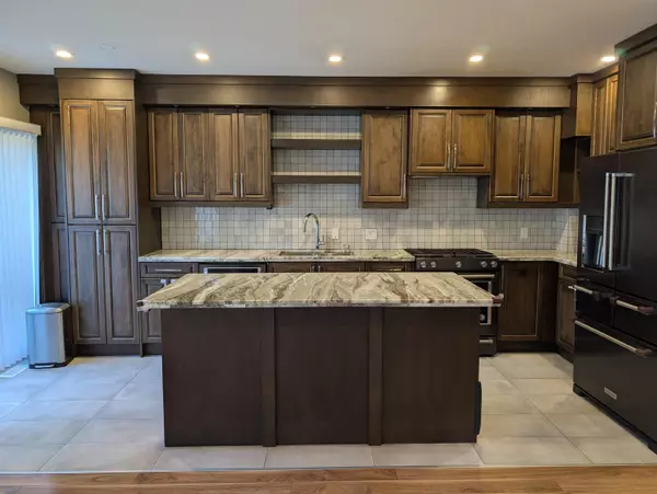 3711 Robson CT #20, Richmond, BC V7C 5T8