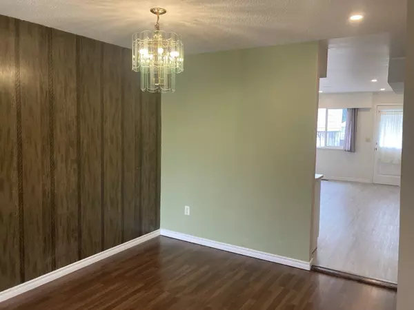 Port Coquitlam, BC V3B 1V6,2161 Prairie ST #UPPER