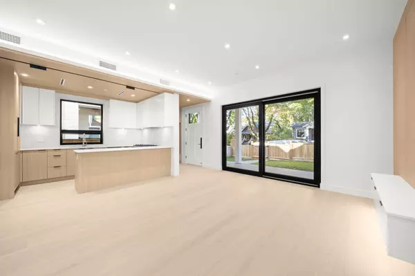 Vancouver, BC V6S 1L2,3904 W 23rd AVE