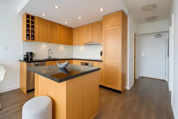 Vancouver, BC V6B 2P4,821 Cambie ST #1605