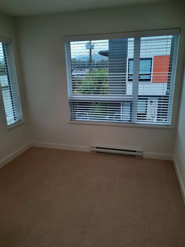 Port Moody, BC V3H 0K3,3021 St George ST #601