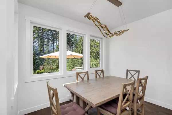 Britannia Beach, BC V0N 1J0,679 Copper DR