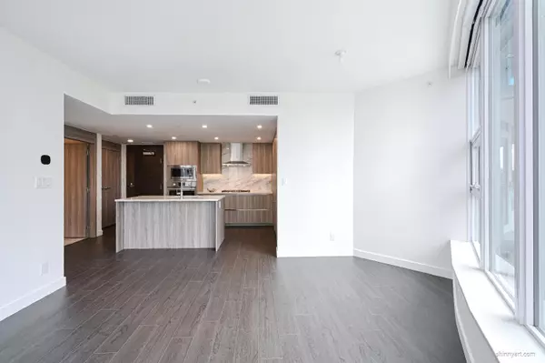 13768 100 AVE #708 Surrey, BC V3T 0V2