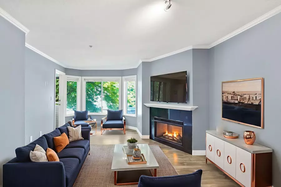 12110 80 AVE #212, Surrey, BC V3W 0V2