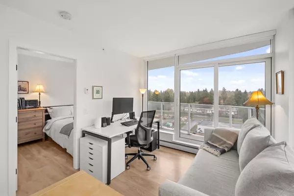 Surrey, BC V3T 1N7,13685 102 AVE #1105