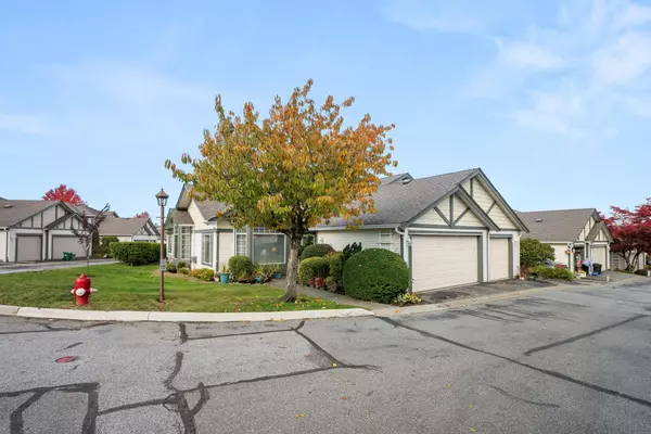 Langley, BC V1M 2K3,9012 Walnut Grove DR #79