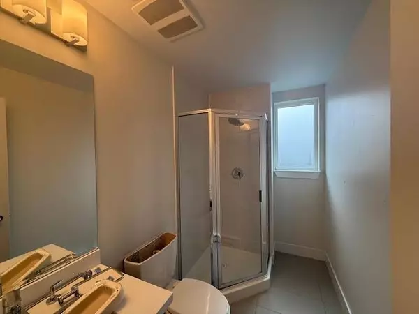 Port Coquitlam, BC V3C 2A4,2362 Whyte AVE #503