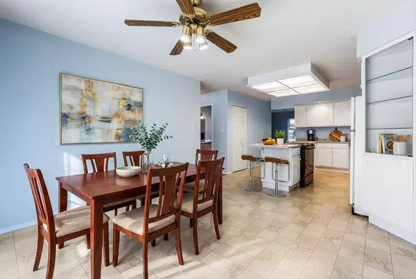 Chilliwack, BC V2R 3A9,7523 Garnet DR