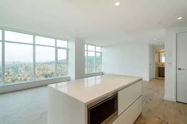 Coquitlam, BC V3J 0P3,720 Farrow ST #4007