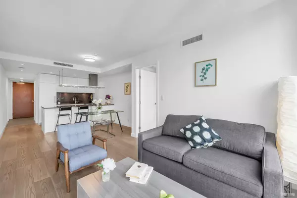 Vancouver, BC V6S 0J1,3355 Binning RD #2303