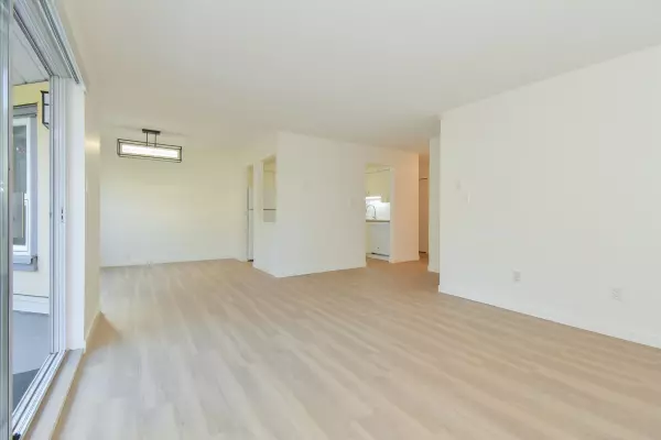 White Rock, BC V4B 3V6,1459 Blackwood ST #107