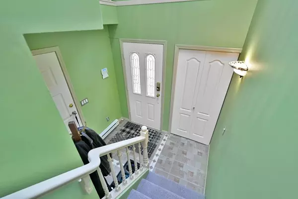 Surrey, BC V3S 8J9,15840 84 AVE #28