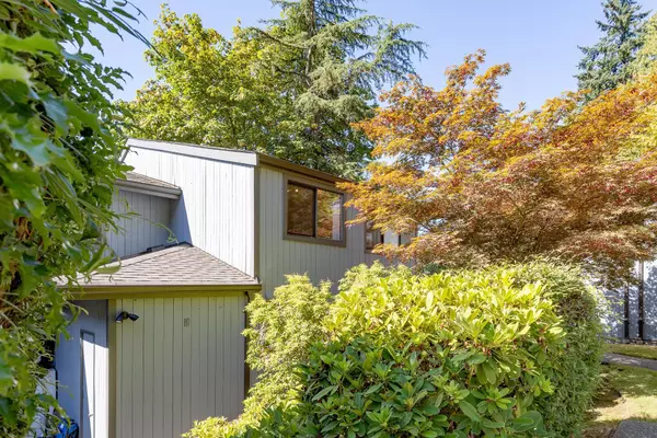 Port Moody, BC V3H 3S2,942 Blackstock RD