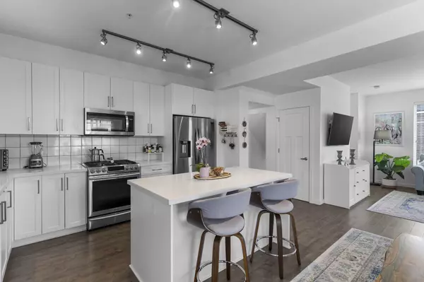 Maple Ridge, BC V2W 0J8,11272 240th ST #9