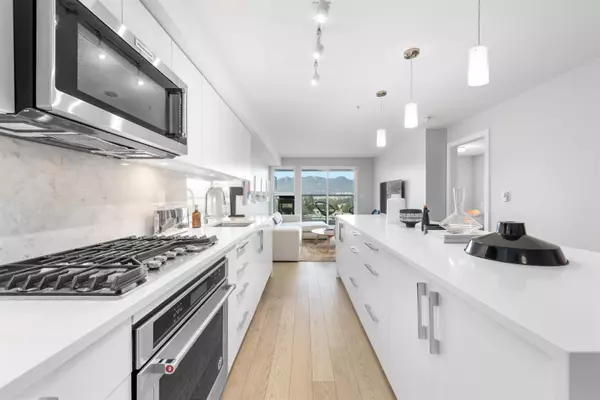 Vancouver, BC V5T 3V4,2508 Fraser ST #406