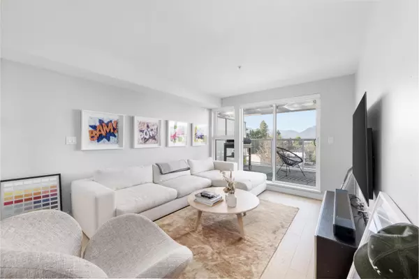 Vancouver, BC V5T 3V4,2508 Fraser ST #406