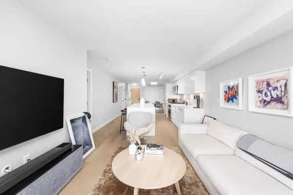 Vancouver, BC V5T 3V4,2508 Fraser ST #406